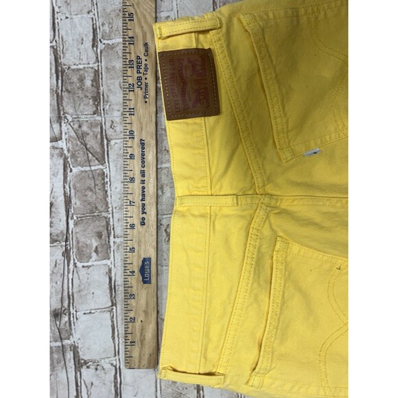 Levi Strauss Levi's Wmn's 29 Yellow Button Fly Cuffed Crop Jeans Raw Hem - Picture 8 of 8